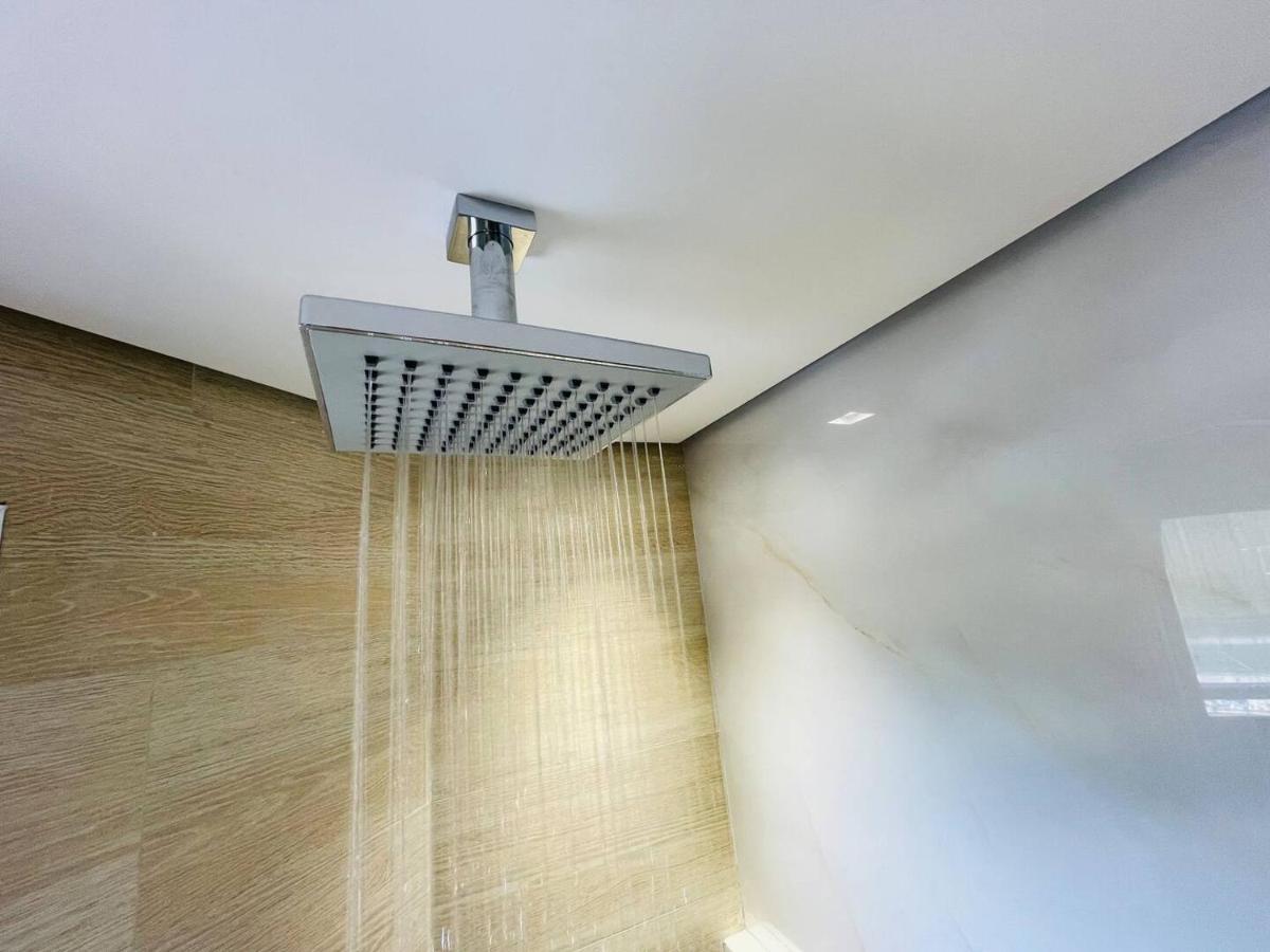 Flat Luxuoso Alto Padrao Frente Mar Com 2 Suites No Iate Plaza Форталеза Экстерьер фото