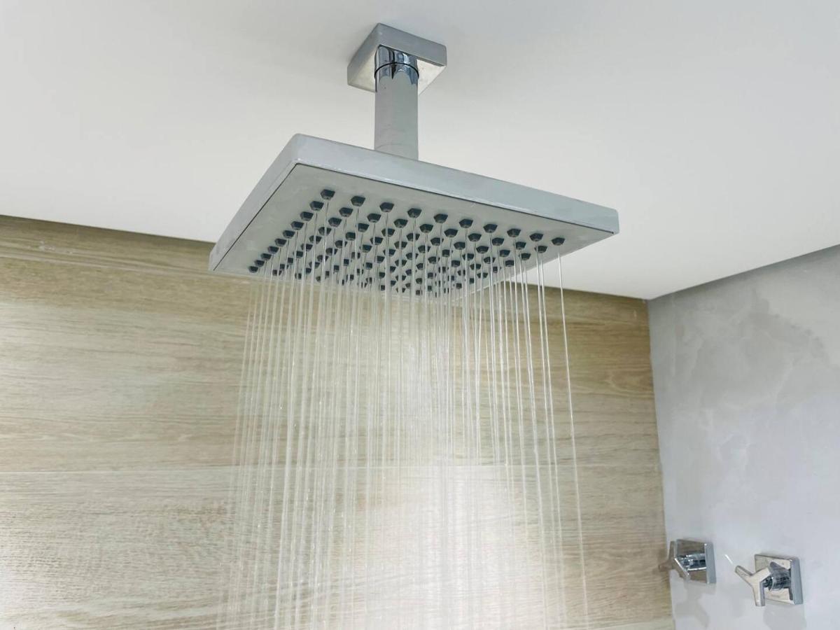 Flat Luxuoso Alto Padrao Frente Mar Com 2 Suites No Iate Plaza Форталеза Экстерьер фото